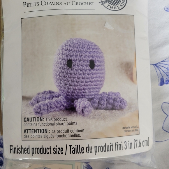 16 pc Craft Lot Carry Cases, Crochet and Embroidery Kit, Dried Flowers, Tags. - Picture 3 of 11